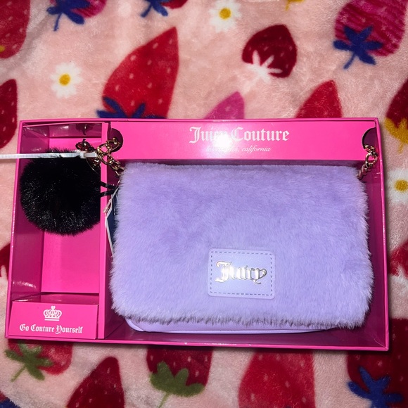 NWT Juicy Couture Flap Gothic Crossbody And Keychain Set - Picture 10 of 10